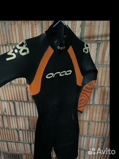 Гидрокостюм для плавания триатлона