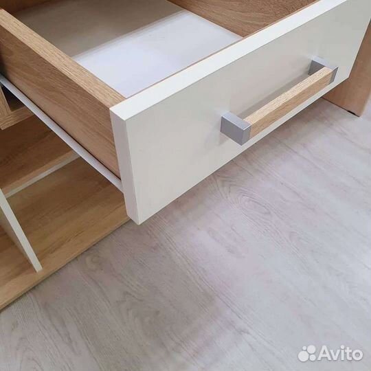 Компьютерный стол Квартет 8