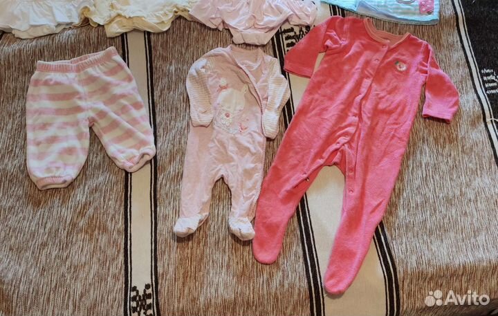 Вещи для девочки фирменные до года