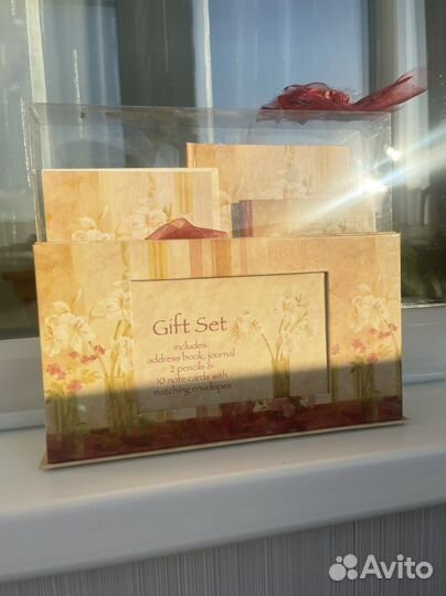 Набор Ежедневник блокнот карандаши открытки