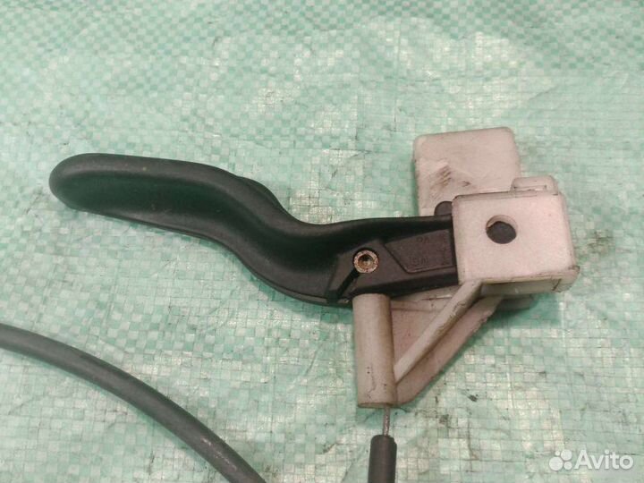 Трос капота Opel Vectra A