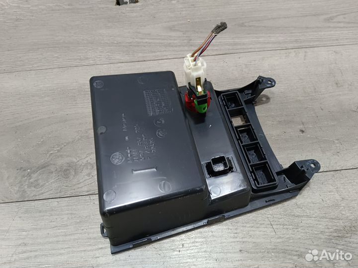 Пепельница для Volkswagen Jetta 6