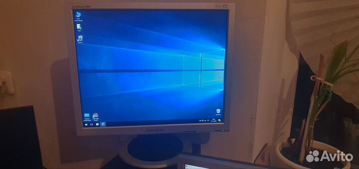 Монитор Samsung Syncmaster 920n