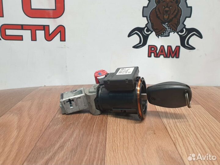 Замок зажигания Renault Sandero Stepway 2