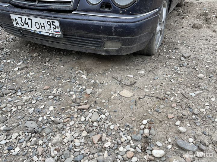 Авто на разбор Mercedes w210