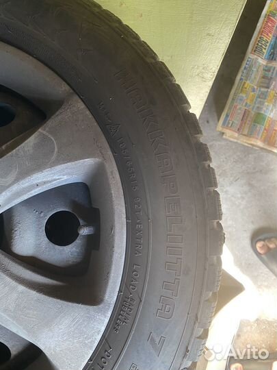 Nokian Tyres Hakkapeliitta 7 185/65 R15 92T