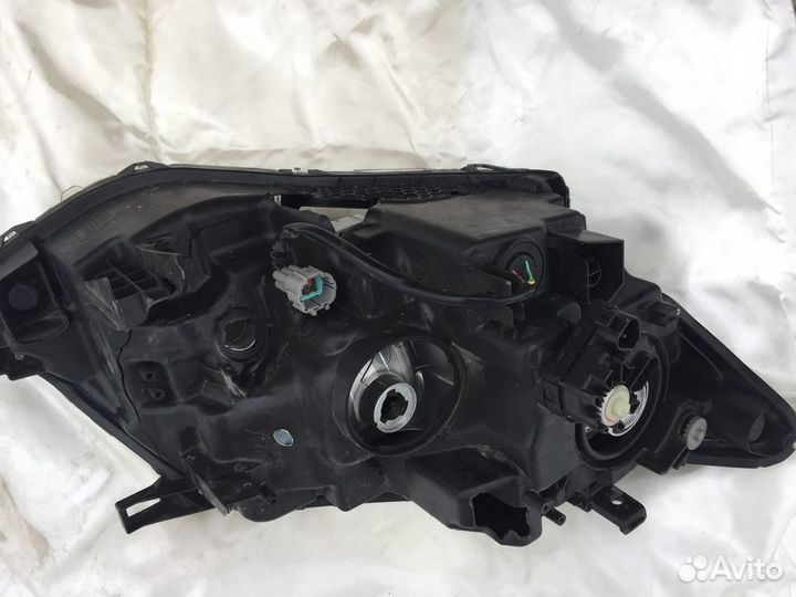 Фара левая Nissan X-Trail (T32)