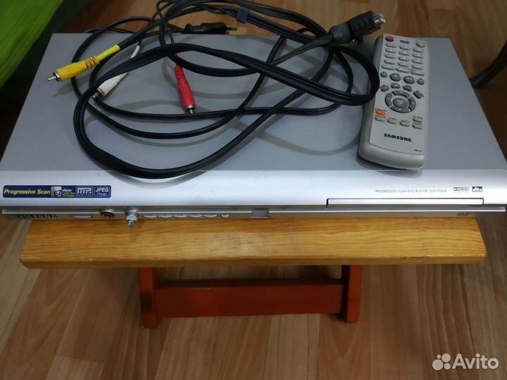 Dvd плеер samsung DVD-P244k