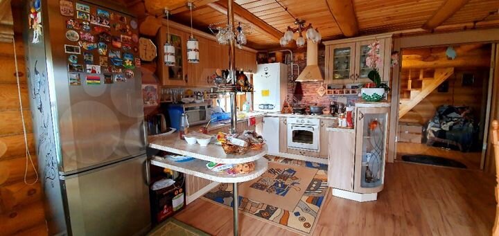 Дом 250 м² на участке 6 сот.