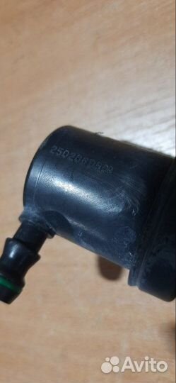 Форсунка омывателя фар правая Bmw 7 Серия E65