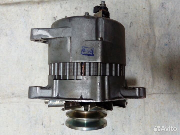 Генератор на ямз-238 (маз ), новый