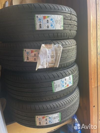 Triangle TE301 215/65 R16 98H