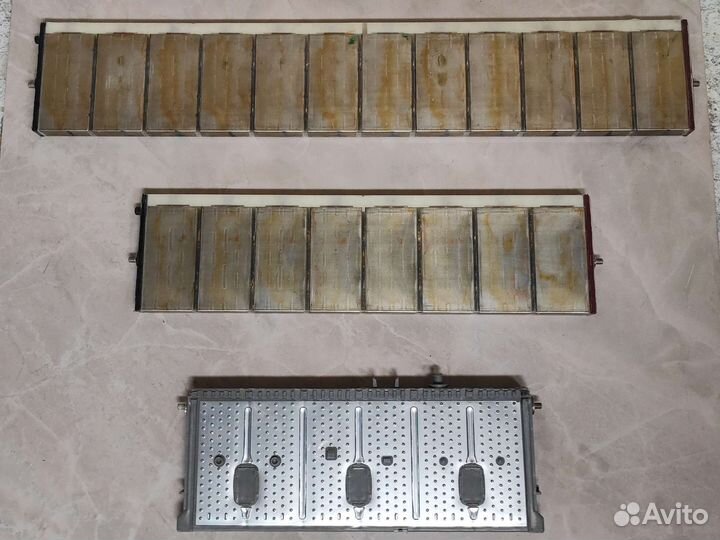 Свежая батарея высоковольтная ввб Lexus