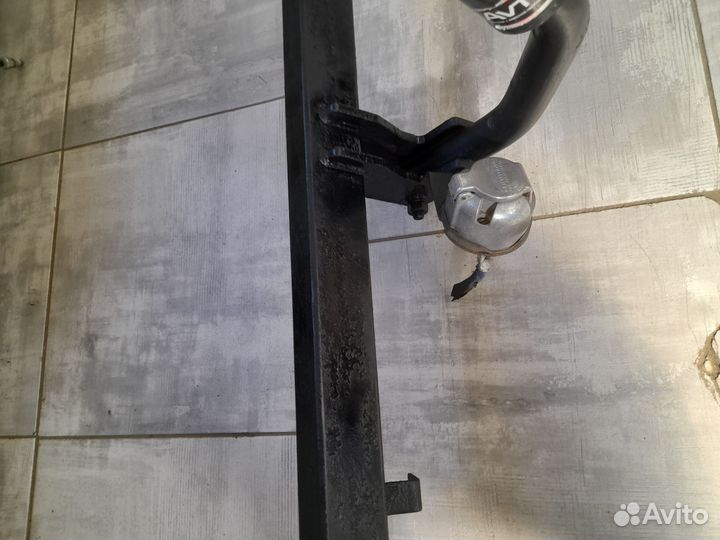 Фаркоп на kia rio 3