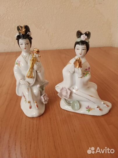 Статуэтка фарфор