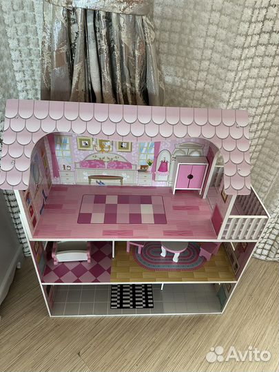 Домик кукольный