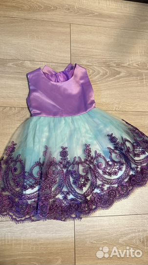 Детское нарядное платье 98