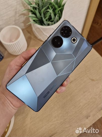 TECNO Camon 20 Pro, 8/256 ГБ