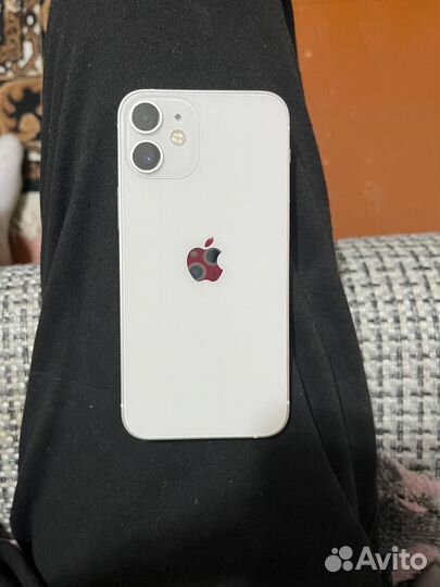 iPhone 12 mini, 64 ГБ