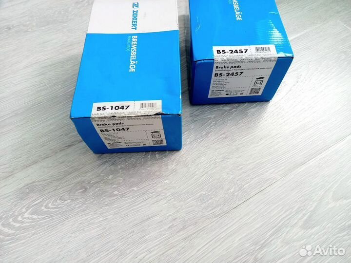 Тормозные колодки BS-1047 BS-2457 Zekkert новые