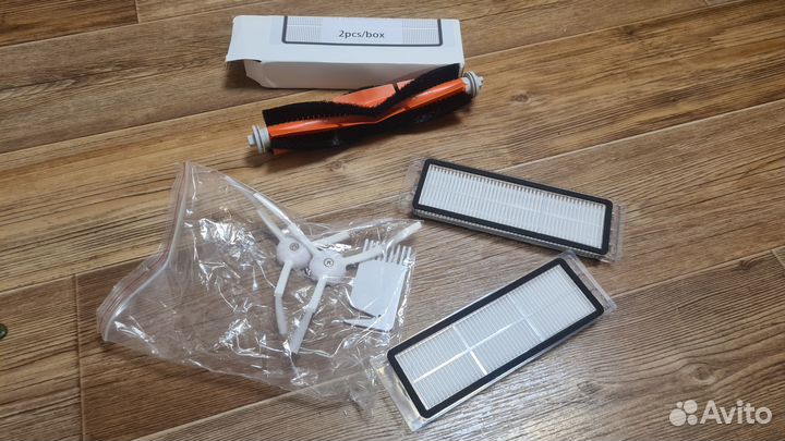 Щетки и фильтр для робота пылесоса Xiaomi Mi