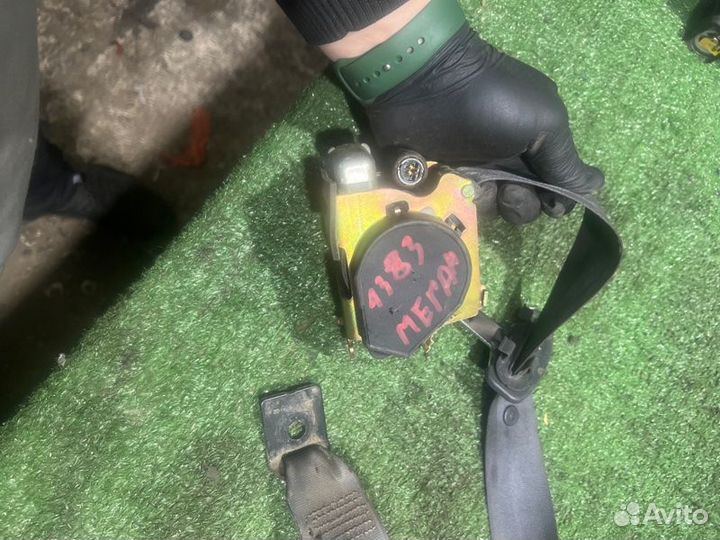 Ремень безопасности задний левый Рено Меган K4M