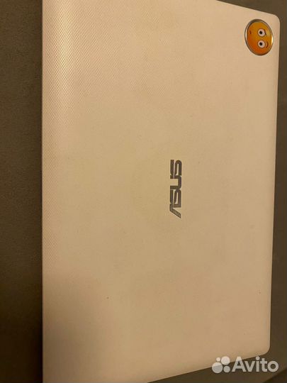 Ноутбук Asus X201E