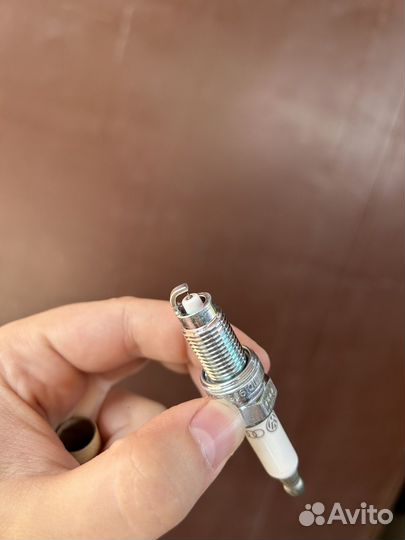 Свечи зажигания ngk VAG 101 905 606 A (izkr7B)