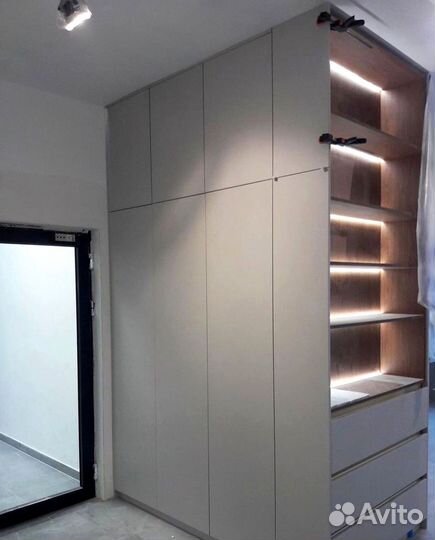 Шкаф в прихожую на заказ.Доставка и сборка