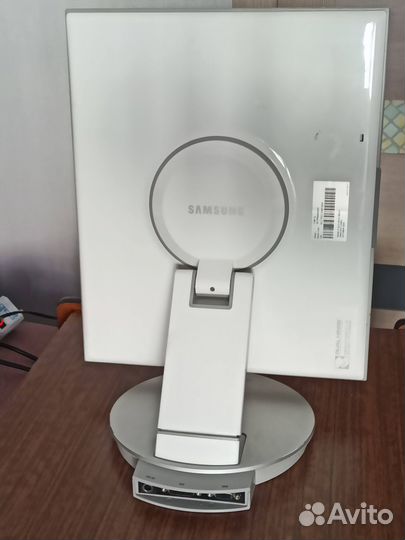 Монитор Samsung SyncMaster 173P