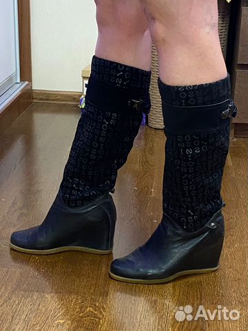 Сапоги кожанные 40р на танкетке