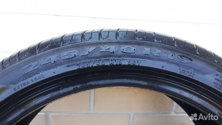 Pirelli Cinturato P7 245/40 R19 и 275/35 R19 98Y