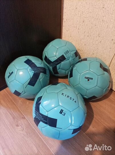 Детские футбольные мячи Kipsta размер 3