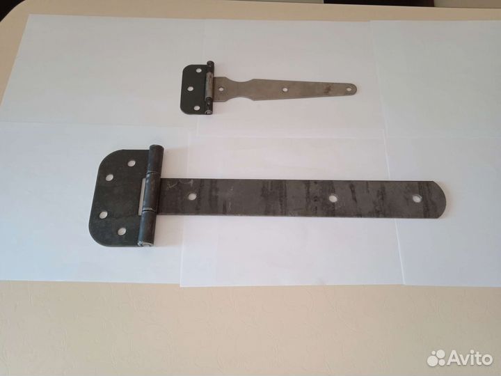 Петли для дверей