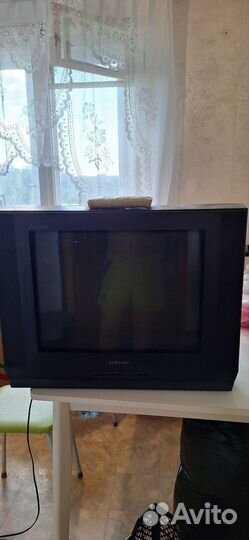 Телевизор Samsung plano