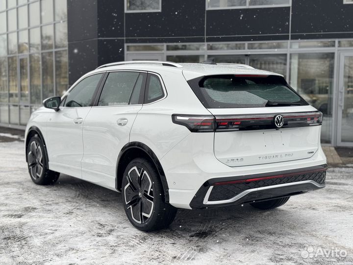 Volkswagen Tiguan L 2.0 AMT, 2024
