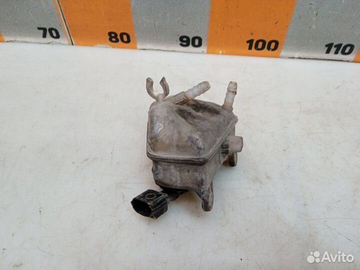 Бачок главного тормозного цилиндра Ford Focus 1