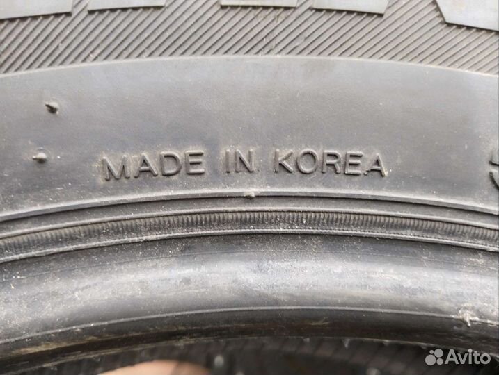 Hankook Winter I'Pike W409 215/65 R17 98T