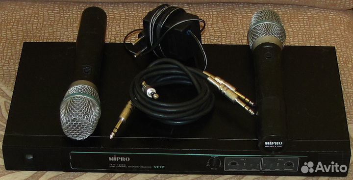 Микрофоны Mipro 2шт вокальные радио MR123D Pro