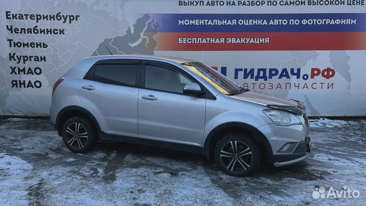 Накладка центральной консоли SsangYong Actyon New