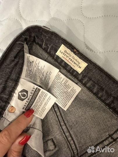 Женские джинсы levis 501