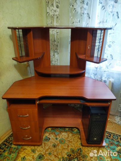 Компьютерный стол бу