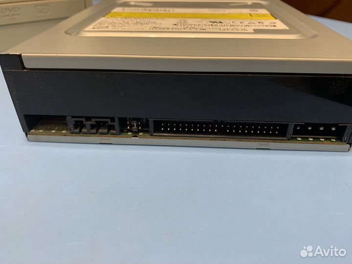 Продам CD-R/RW, DVD-ROM 2 штуки