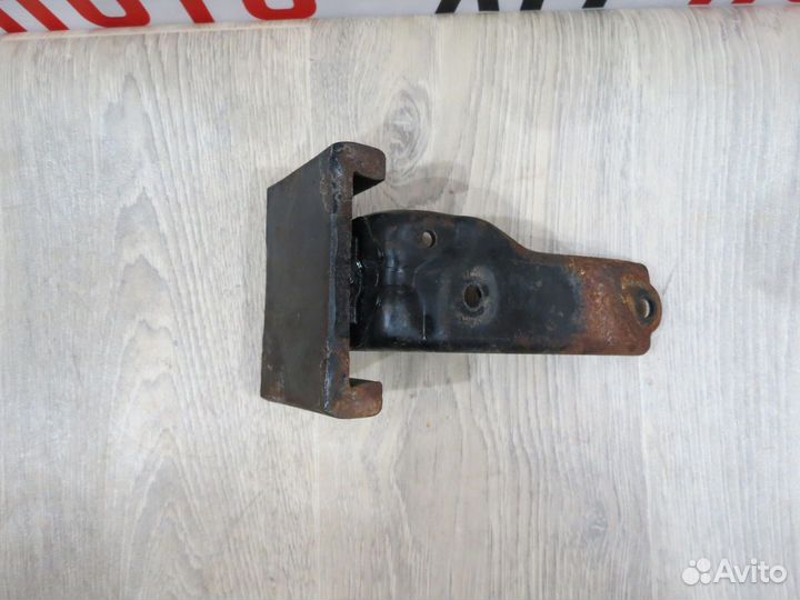 Противовес Toyota Camry 55