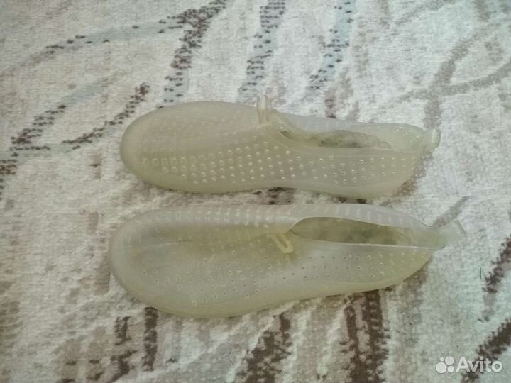 Аквашузы взрослые