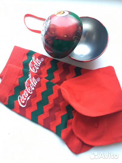 Подарочные шары Кока Кола с носками
