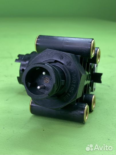 Датчик уровня пневмоподвескиecasбайонетdin. без те