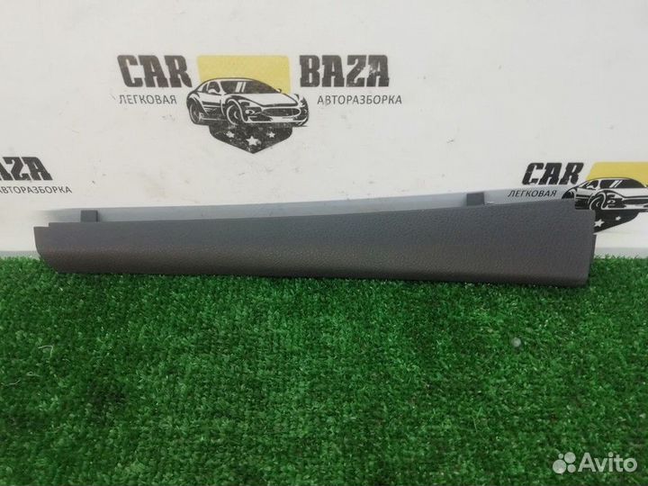 Обшивка стойки передняя левая