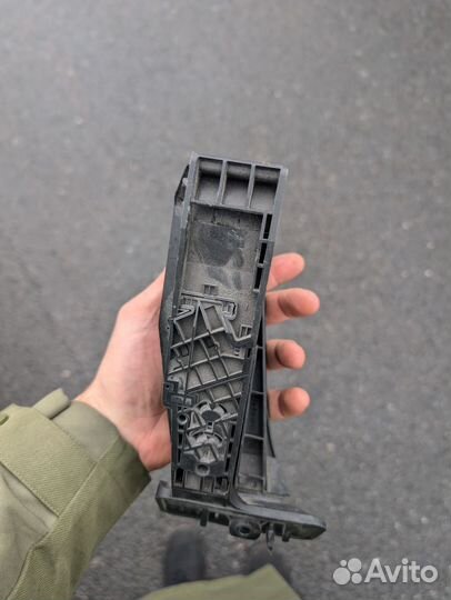 Педаль газа bmw f10