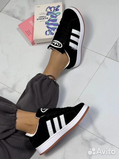 Кроссовки adidas кампус